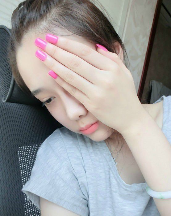非主流气质qq女生皮肤大图 我很怀念那个我