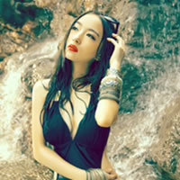 非主流妖艳美女头像 爱 浅尝辄止。