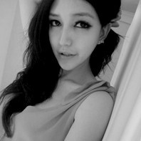 非主流妖艳美女头像 爱 浅尝辄止。