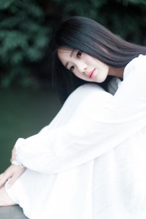 清新氧气美女背景皮肤 展现纯真无暇之美