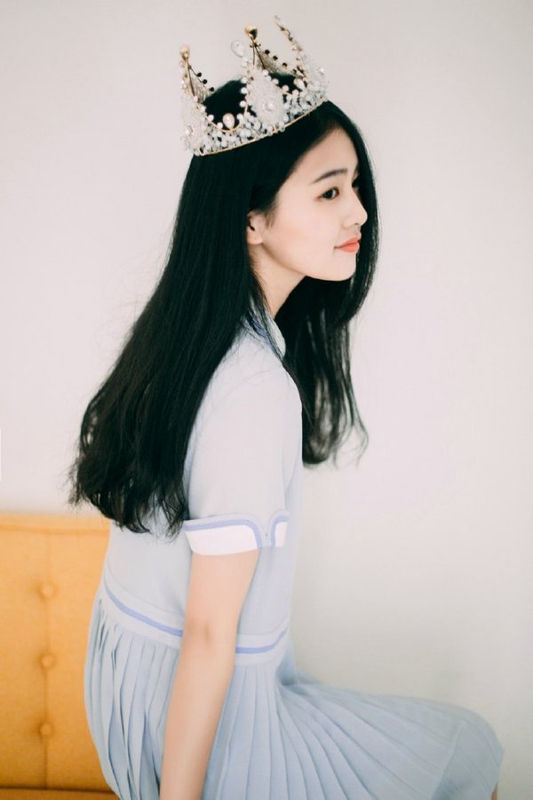 清新氧气美女背景皮肤 展现纯真无暇之美