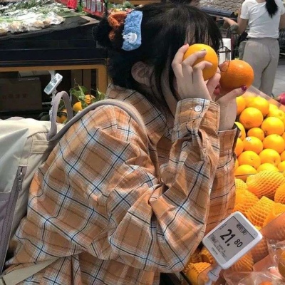 秋日橘子橙色女生头像 收集日落一样浪漫