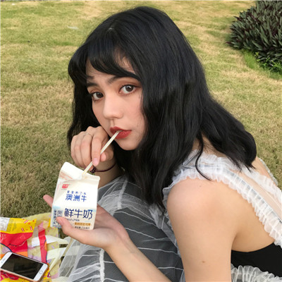 柔情美女头像 展现性感魅力 踏梦成巨人