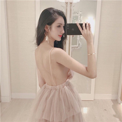 柔情美女头像 展现性感魅力 踏梦成巨人