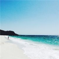 旅游男生帅气全身背景图 探索世界之旅的背影风采