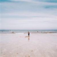旅游男生帅气全身背景图 探索世界之旅的背影风采
