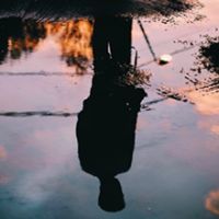 旅游男生帅气全身背景图 探索世界之旅的背影风采