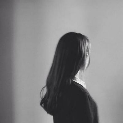 高冷女生头像精选 洒脱黑白侧面QQ群图片