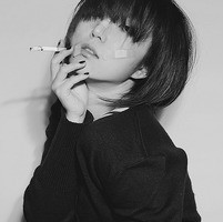 非主流唯美女生黑白头像 个性黑白女生QQ头像