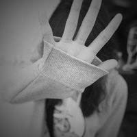非主流唯美女生黑白头像 个性黑白女生QQ头像