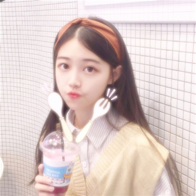 qq可爱美少女头像 思念避不见面的甜美超萌瞬间