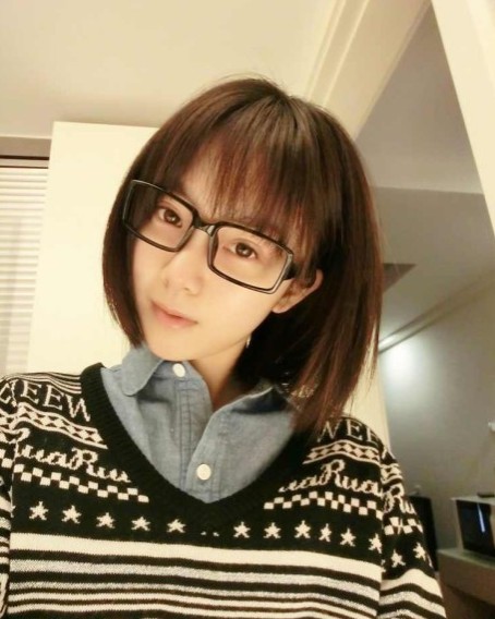 超美自拍女生晒友谊空间美图 纯净友谊 心之所向