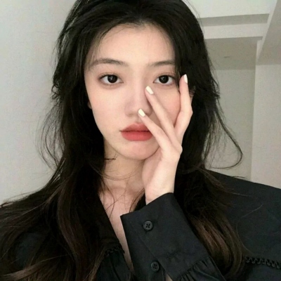 2021女生头像 不轻易说谎 不懂珍惜的人不值得被爱。