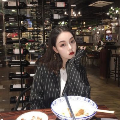 一人一款超个性情侣头像 尽在yy头像商城