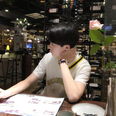 一人一款超个性情侣头像 尽在yy头像商城