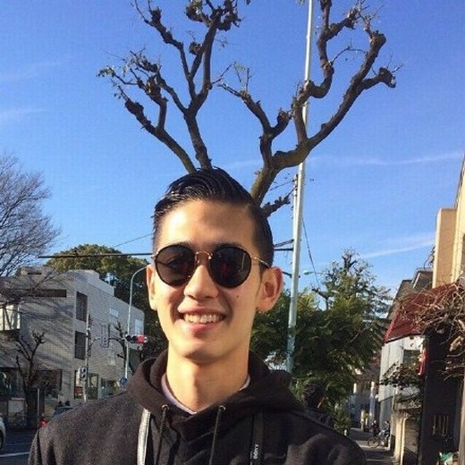 "90后帅哥生活照 幸福全球见证"