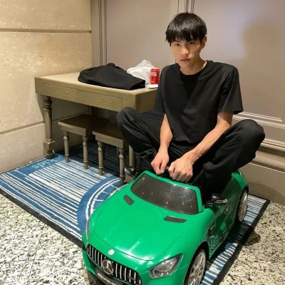 很有魅力的男生头像 酷炫又独特 让你成为众人的焦点。