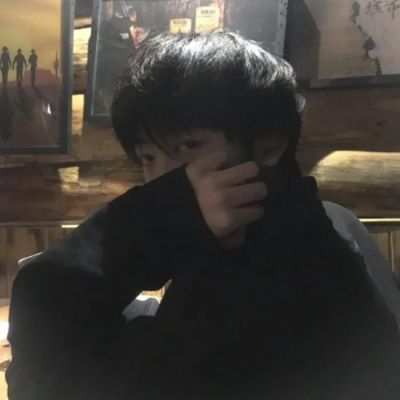 很有魅力的男生头像 酷炫又独特 让你成为众人的焦点。