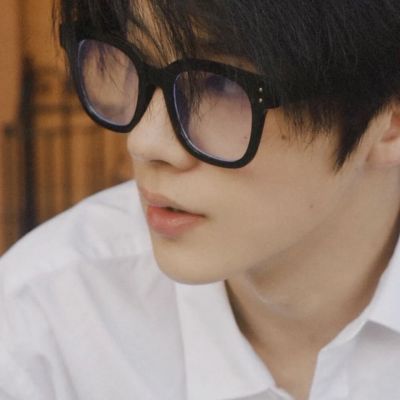 很有魅力的男生头像 酷炫又独特 让你成为众人的焦点。