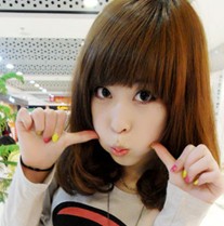 2011唯美漂亮女生QQ头像 紧握的记忆里都是痛苦