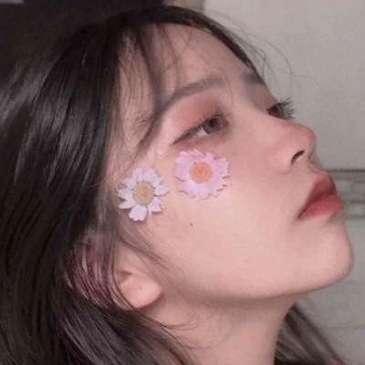 女生头像 伤感非主流头像 让人心疼的伤痕。